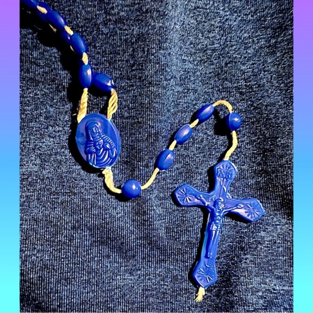 ROSARY | Navy Blue Vintage Rosary Beads with Crucifix